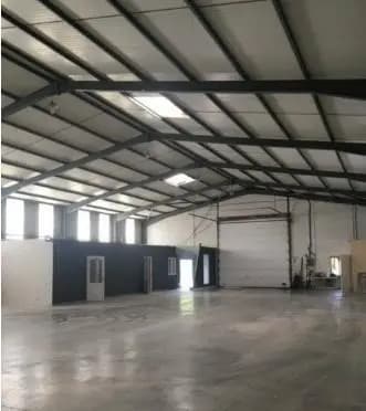 Local d’activités dans Vedène à louer - Photo intérieure – Image 2 sur 4