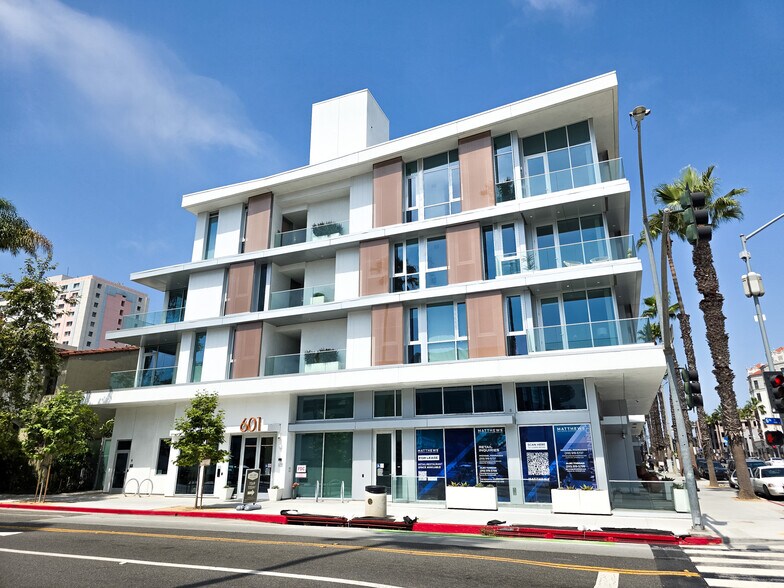 601 Wilshire Blvd, Santa Monica, CA à louer - Photo de l’immeuble – Image 3 sur 6