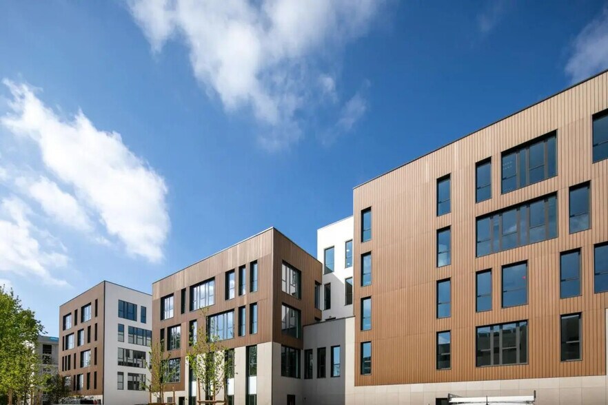 3 Avenue Augustin-Louis Cauchy, Nantes à louer - Photo de l’immeuble – Image 2 sur 12