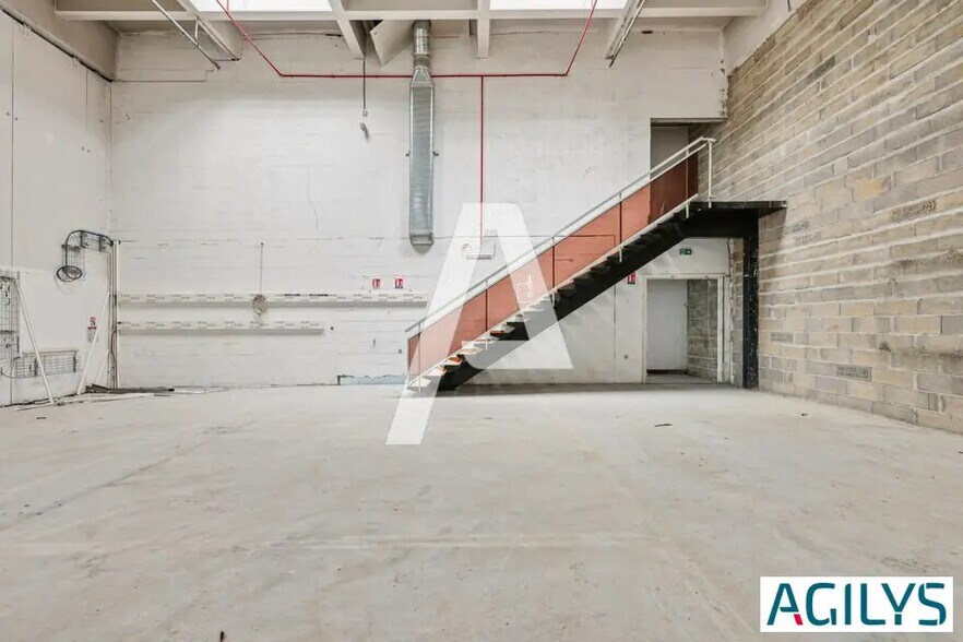 Local d’activités dans Rungis à louer - Photo intérieure – Image 3 sur 5