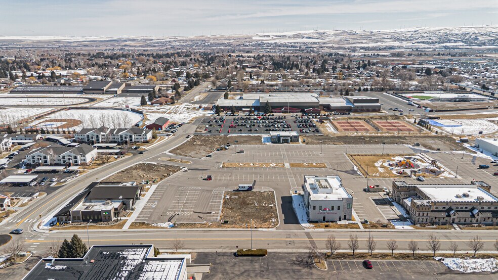 2985 Eagle Dr & Sunnyside, Ammon, ID à vendre - Photo de l’immeuble – Image 3 sur 11