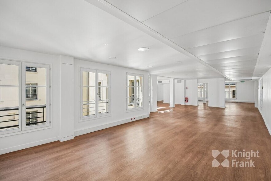 20 Rue Saint-Georges, Paris à louer - Photo intérieure – Image 2 sur 9