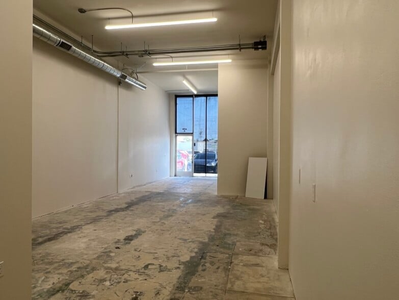 6214-6218 W Manchester Ave, Los Angeles, CA à louer - Photo intérieure – Image 2 sur 6