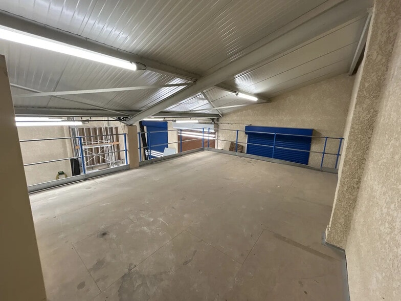 85 Rue Moslard, Colombes à louer - Photo de l’immeuble – Image 3 sur 8