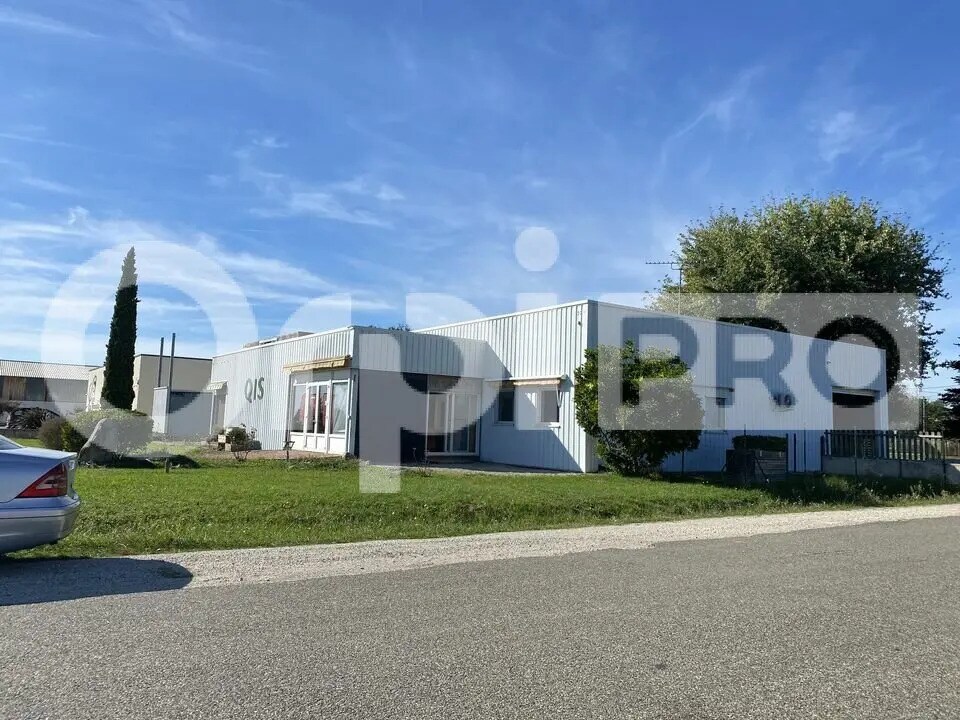 Local commercial dans Septfonds à louer Photo de l’immeuble– Image 1 sur 5