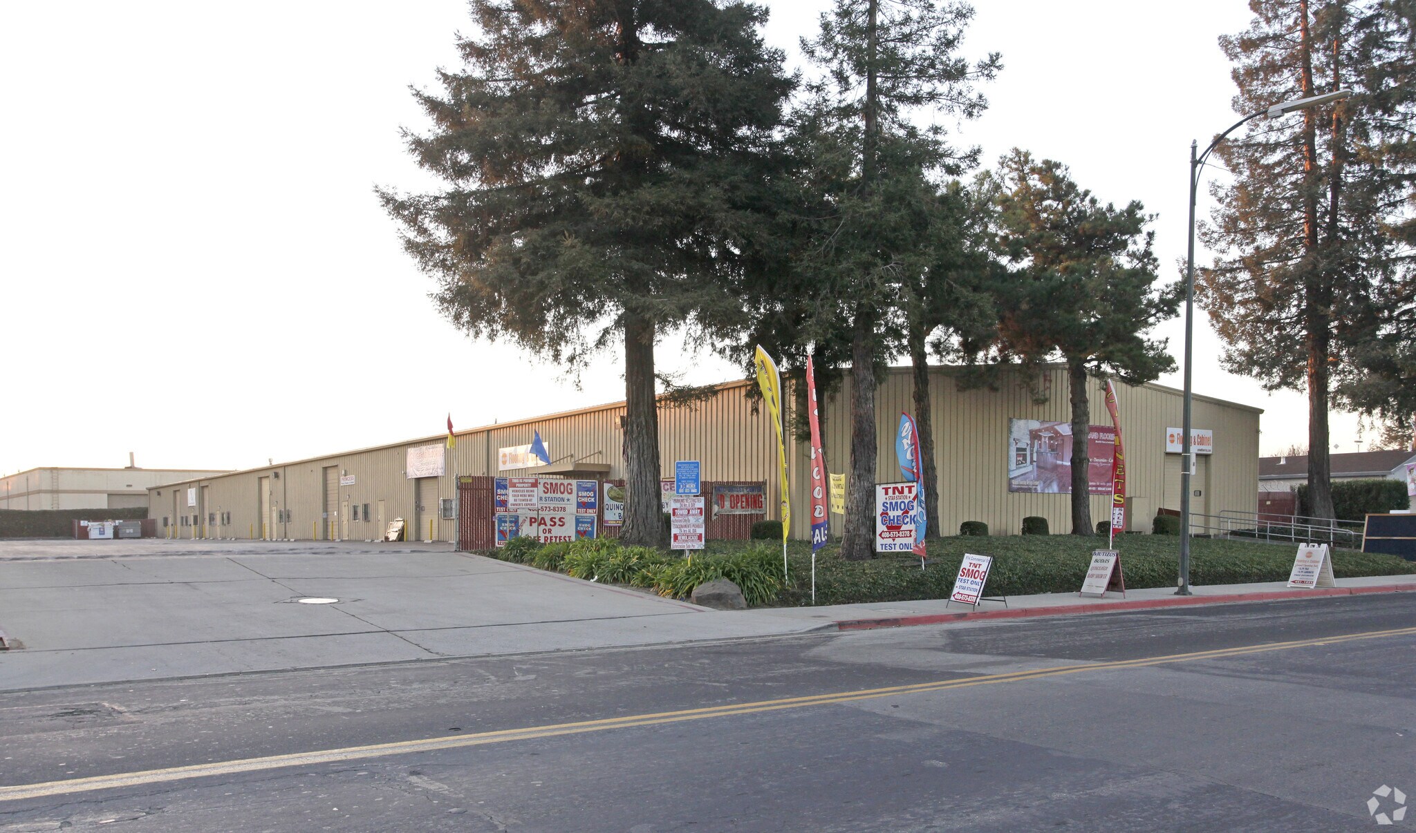 894-902 Commercial St, San Jose, CA à louer Photo principale– Image 1 sur 5
