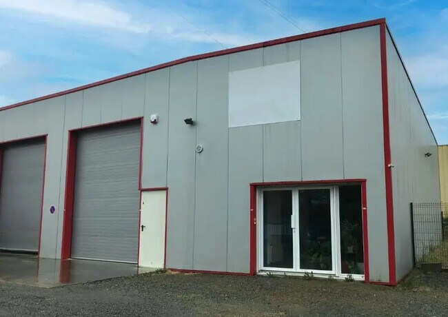 Plus de détails pour 21 Rue Des Marais, Saint-Philbert-de-Grand-Lieu - Local d'activités à louer