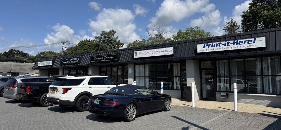 177-185 Jerusalem Ave, Massapequa, NY à louer - Photo de l’immeuble – Image 2 sur 2
