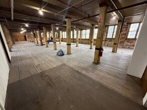 30 Clark St, East Hartford, CT à louer Photo intérieure– Image 1 sur 4