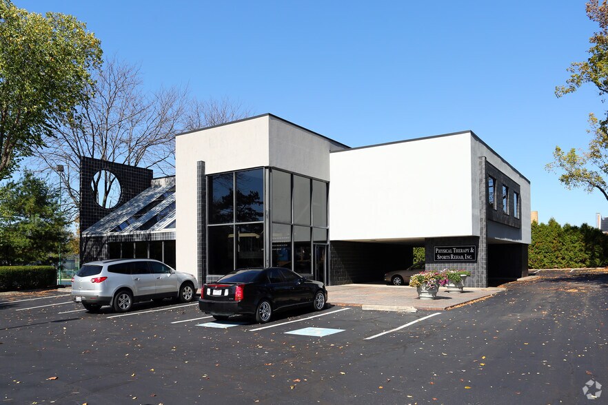 8133 E Market St, Warren, OH à vendre - Photo principale – Image 1 sur 6