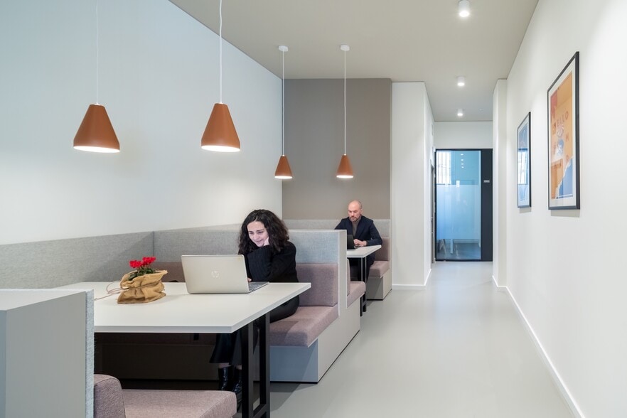 1045 Howe St, Vancouver, BC à louer - Photo intérieure – Image 2 sur 4
