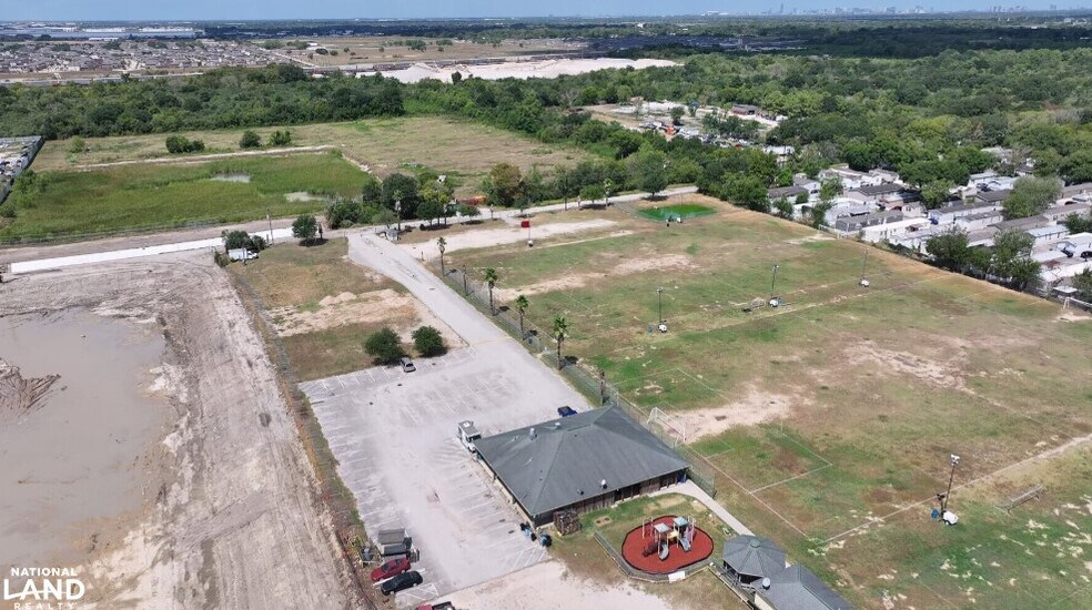 11225 Forbes Rd, Houston, TX à vendre - Aérien – Image 3 sur 22