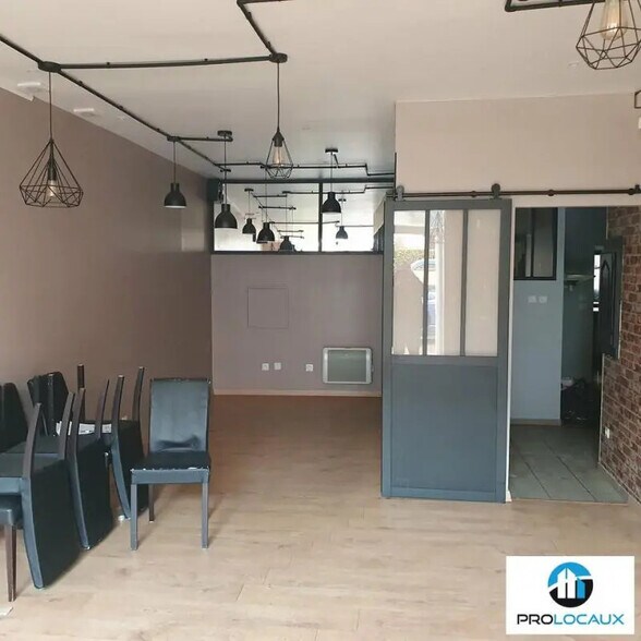 Local commercial dans Voiron à vendre - Photo de l’immeuble – Image 1 sur 7