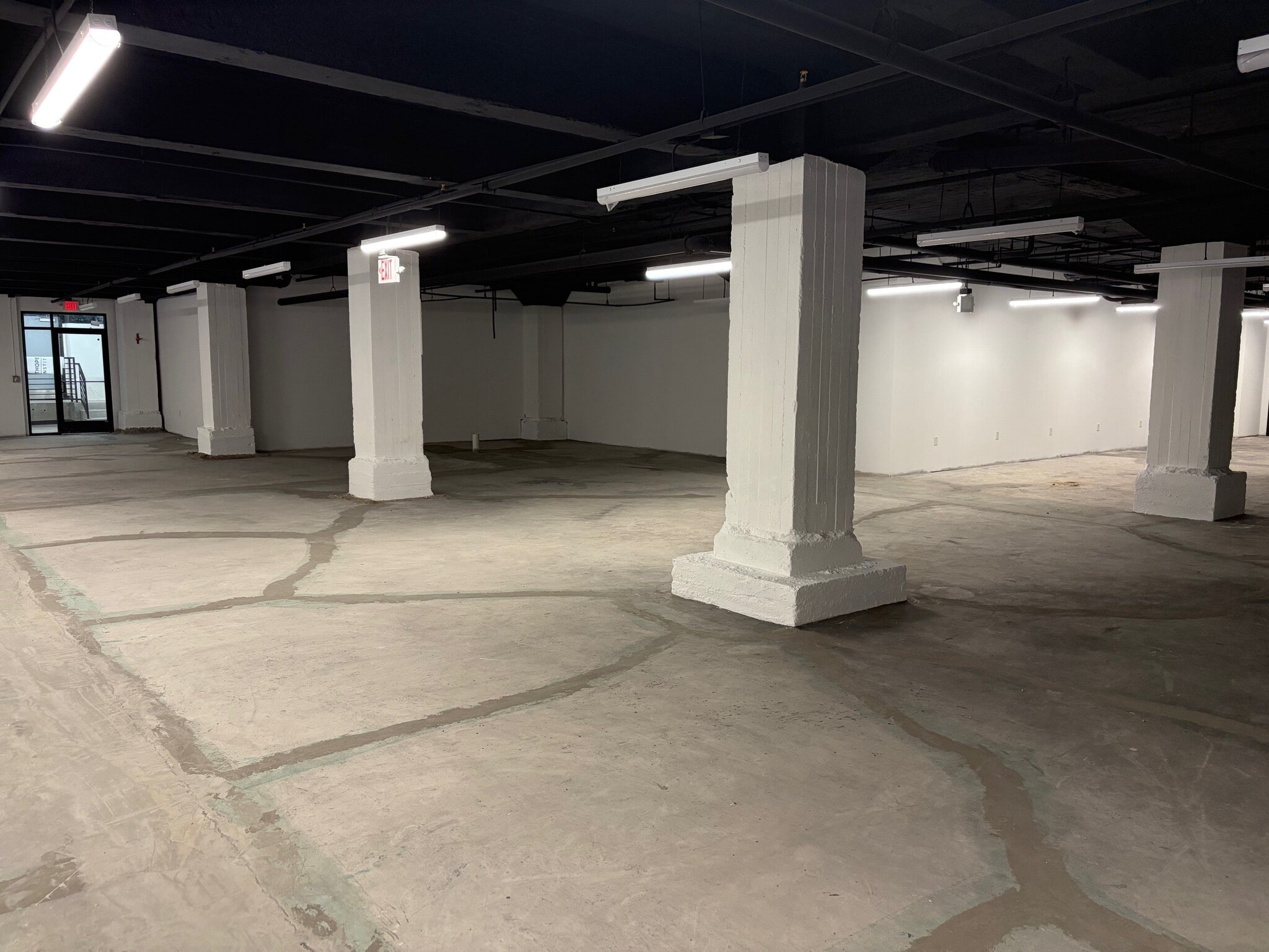 1125 Texas Ave, El Paso, TX à louer Photo intérieure– Image 1 sur 1