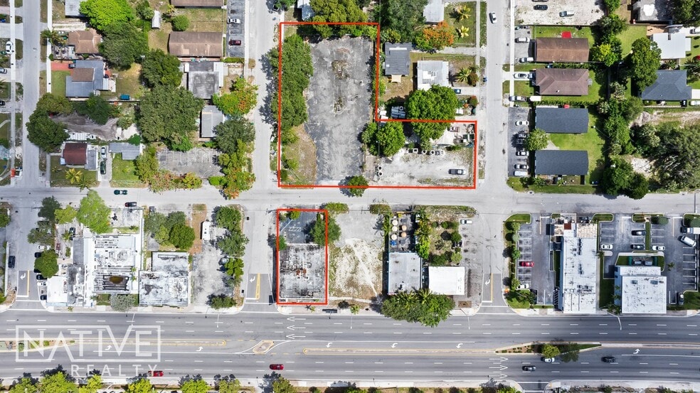 1 Building + 6 parcel Land Assemblage portefeuille de 4 biens à vendre sur LoopNet.fr - Photo de l’immeuble – Image 2 sur 11