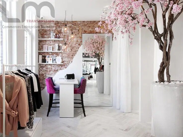 Local commercial dans Versailles à louer - Photo de l’immeuble – Image 3 sur 5