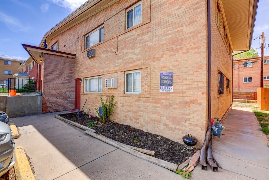 5547 S Grant St, Littleton, CO à vendre - Photo de l’immeuble – Image 3 sur 17