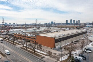 Plus de détails pour 10 N Queen St, Toronto, ON - Industriel/Logistique à louer
