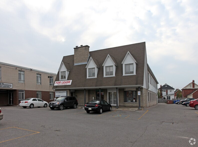 179 King St E, Oshawa, ON à vendre - Photo de l’immeuble – Image 2 sur 9