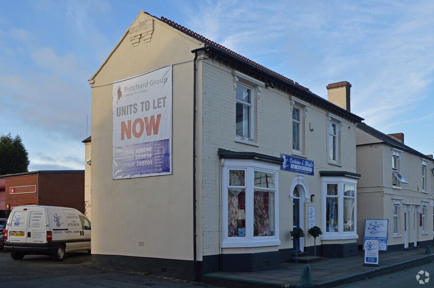 250 Walsall Rd, Cannock à louer - Photo principale – Image 1 sur 2