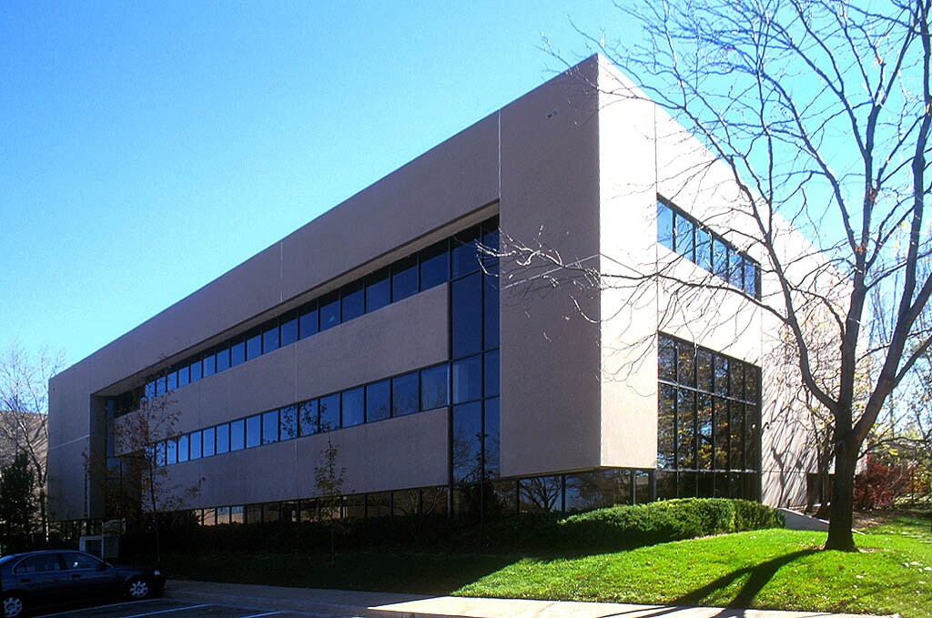 2629 Redwing Rd, Fort Collins, CO à louer Photo de l’immeuble– Image 1 sur 2