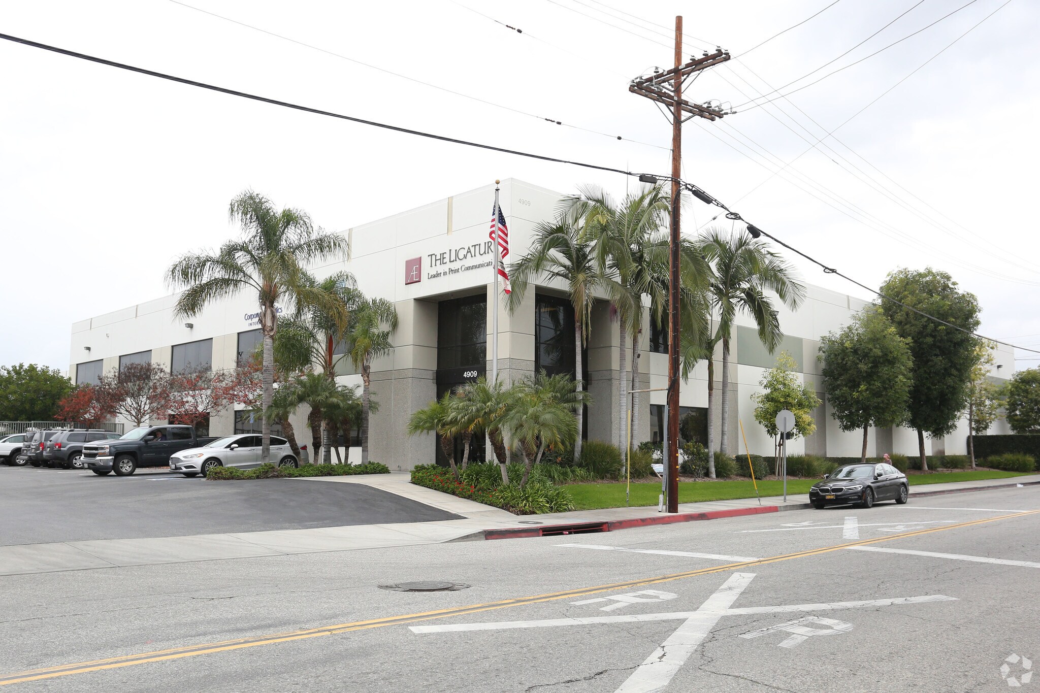 4909-4919 Alcoa Ave, Vernon, CA à louer Photo principale– Image 1 sur 3