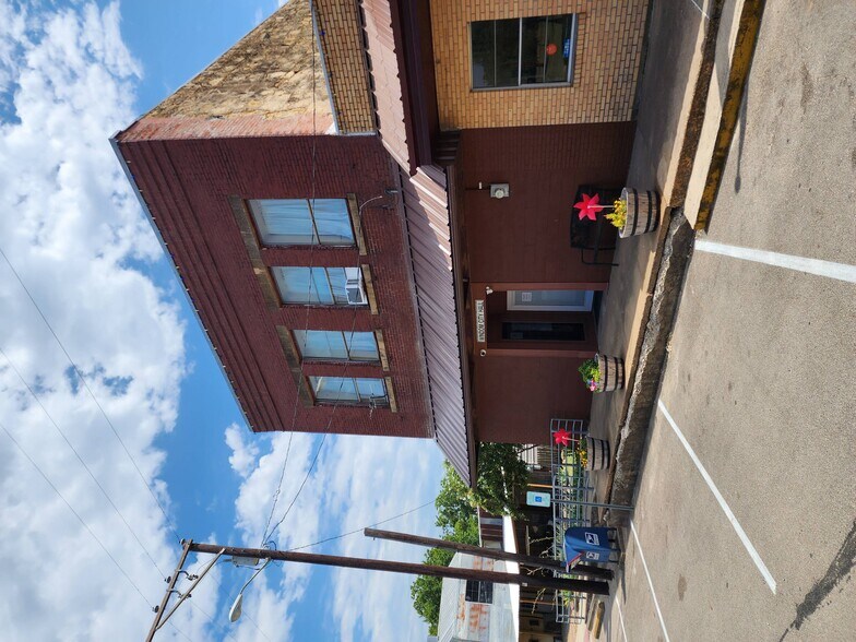 412-414 Main St, Windom, TX à vendre - Photo de l’immeuble – Image 2 sur 50