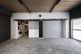 2924 Old Hwy 69 N, Val Caron, ON à louer Photo intérieure– Image 1 sur 8