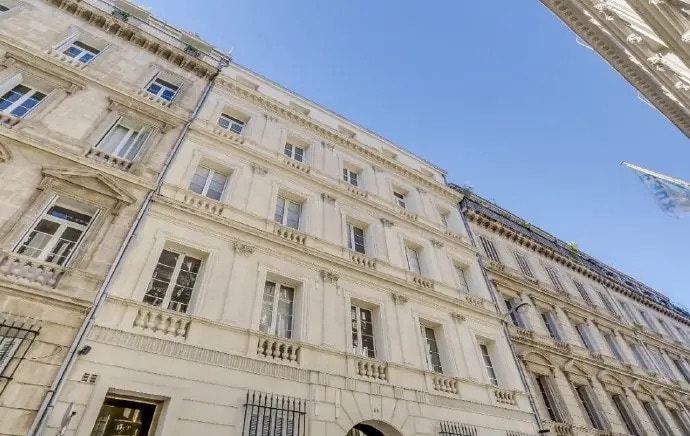 Bureau dans Marseille à louer - Photo de l’immeuble – Image 2 sur 10