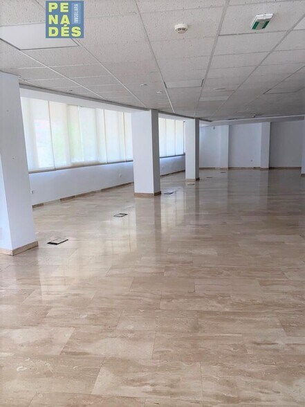 Bureau dans Ontinyent à louer - Photo de l’immeuble – Image 2 sur 15