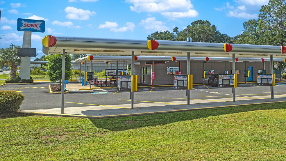 395 Charlie Smith SR Hwy, Saint Marys, GA à vendre - Photo de l’immeuble – Image 3 sur 5