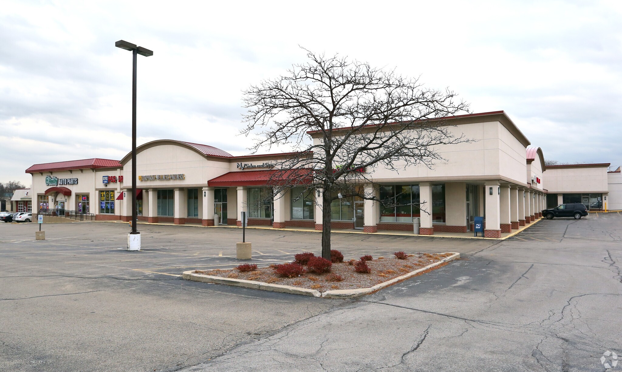 908-914 S Milwaukee Ave, Libertyville, IL à louer Photo principale– Image 1 sur 8
