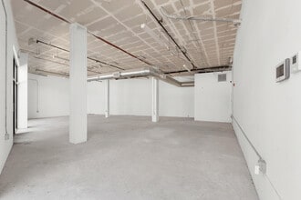 4671-4681 Huntington Dr S, Los Angeles, CA à louer Photo intérieure– Image 1 sur 8