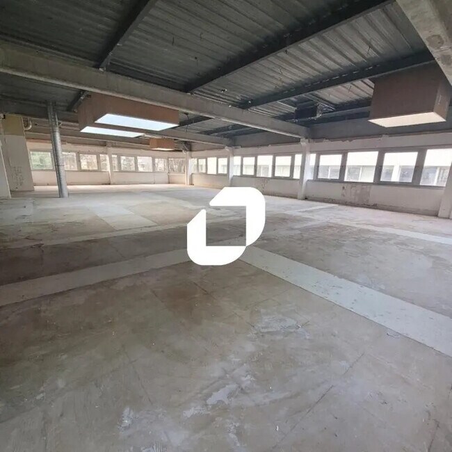 Plus de détails pour Bureau, Local d'activités à louer