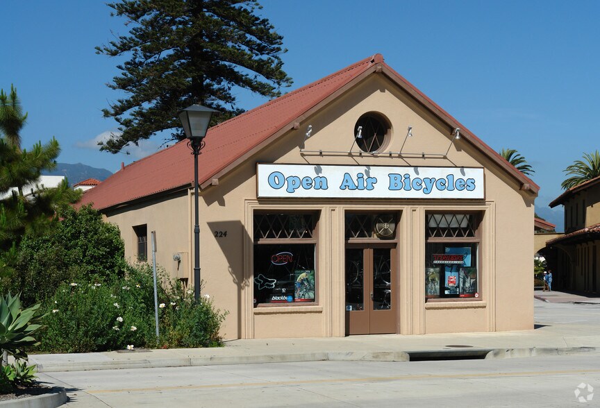 215 State St, Santa Barbara, CA à louer - Photo de l’immeuble – Image 2 sur 2