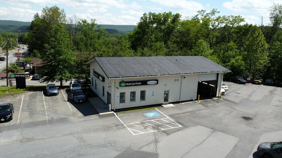 1425 N 9th St, Stroudsburg, PA à vendre - Photo de l’immeuble – Image 3 sur 6