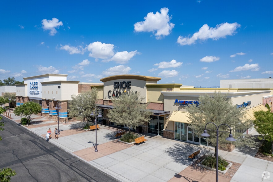 3413-3761 E Broadway Blvd, Tucson, AZ à louer - Photo principale – Image 3 sur 31