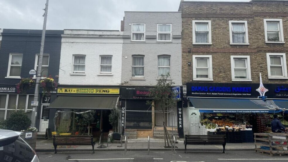 41 High St, Londres à louer - Photo de l’immeuble – Image 2 sur 10