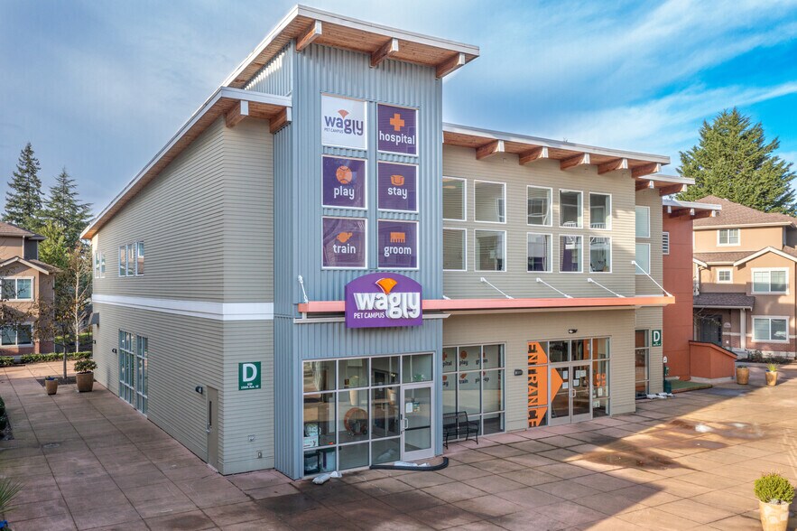 639 156th Ave SE, Bellevue, WA à louer - Photo de l’immeuble – Image 3 sur 6