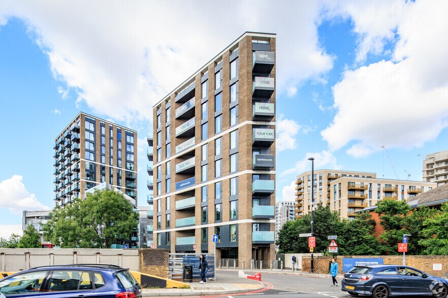 Lionel Rd S, Brentford à louer - Photo principale – Image 1 sur 3