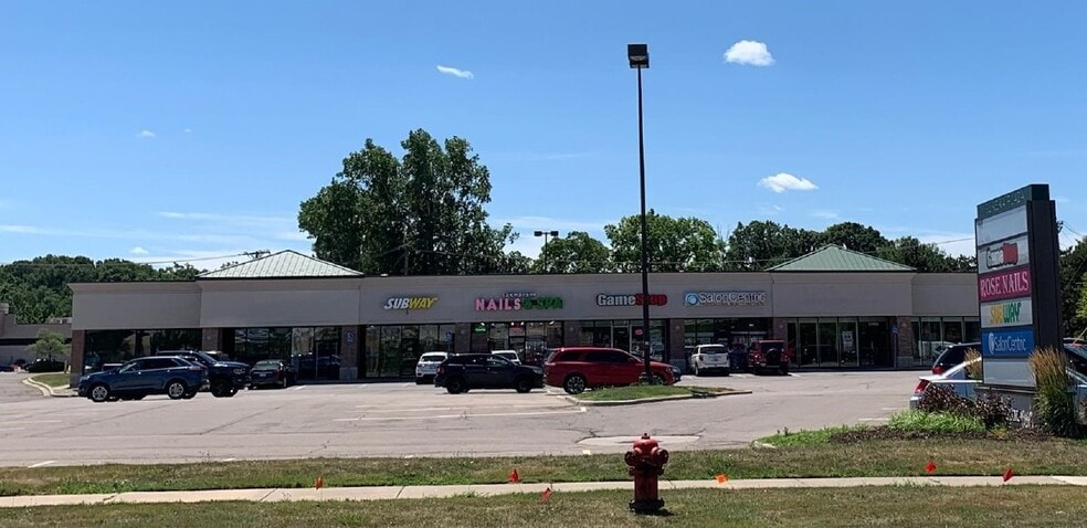 23269-23455 Eureka Rd, Taylor, MI à louer - Photo de l’immeuble – Image 2 sur 5