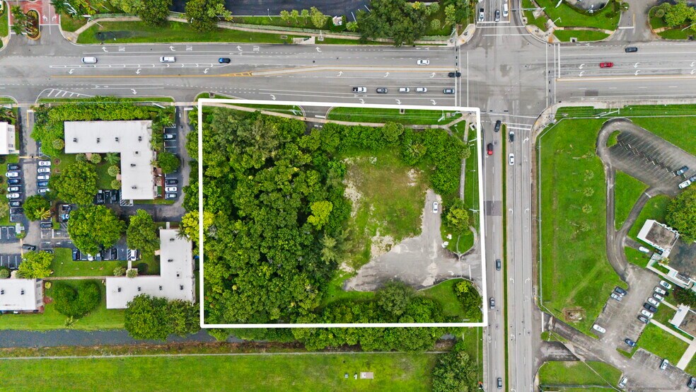6650 Nova Dr, Davie, FL à vendre - Photo de l’immeuble – Image 2 sur 9