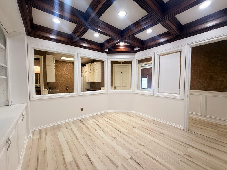 7161 Lee Hwy, Chattanooga, TN à vendre - Photo de l’immeuble – Image 2 sur 8