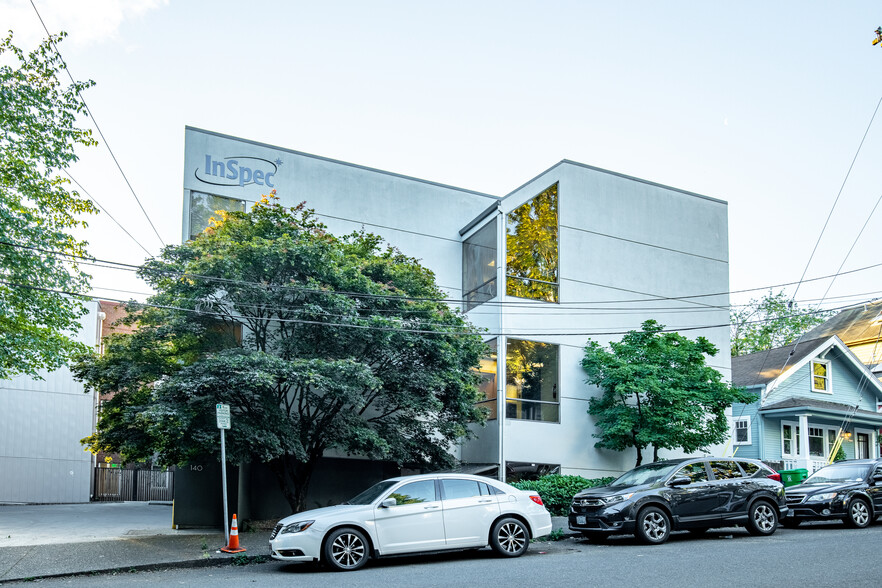 140 SW Arthur St, Portland, OR à vendre - Photo de l’immeuble – Image 3 sur 6