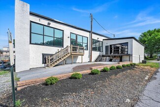 Plus de détails pour 1400 Maple St, Pottstown, PA - Local d'activités à louer
