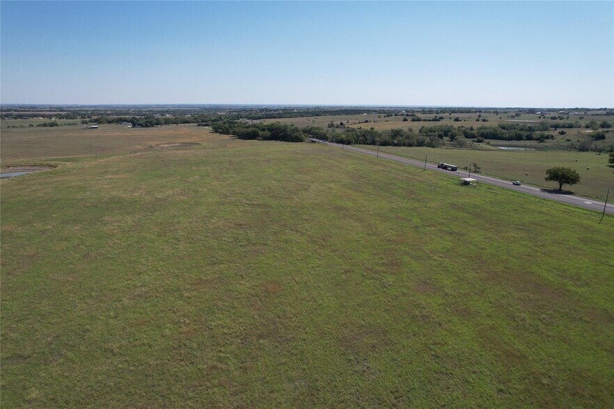 112-Acres Highway 67, Cleburne, TX à vendre - Aérien – Image 2 sur 6