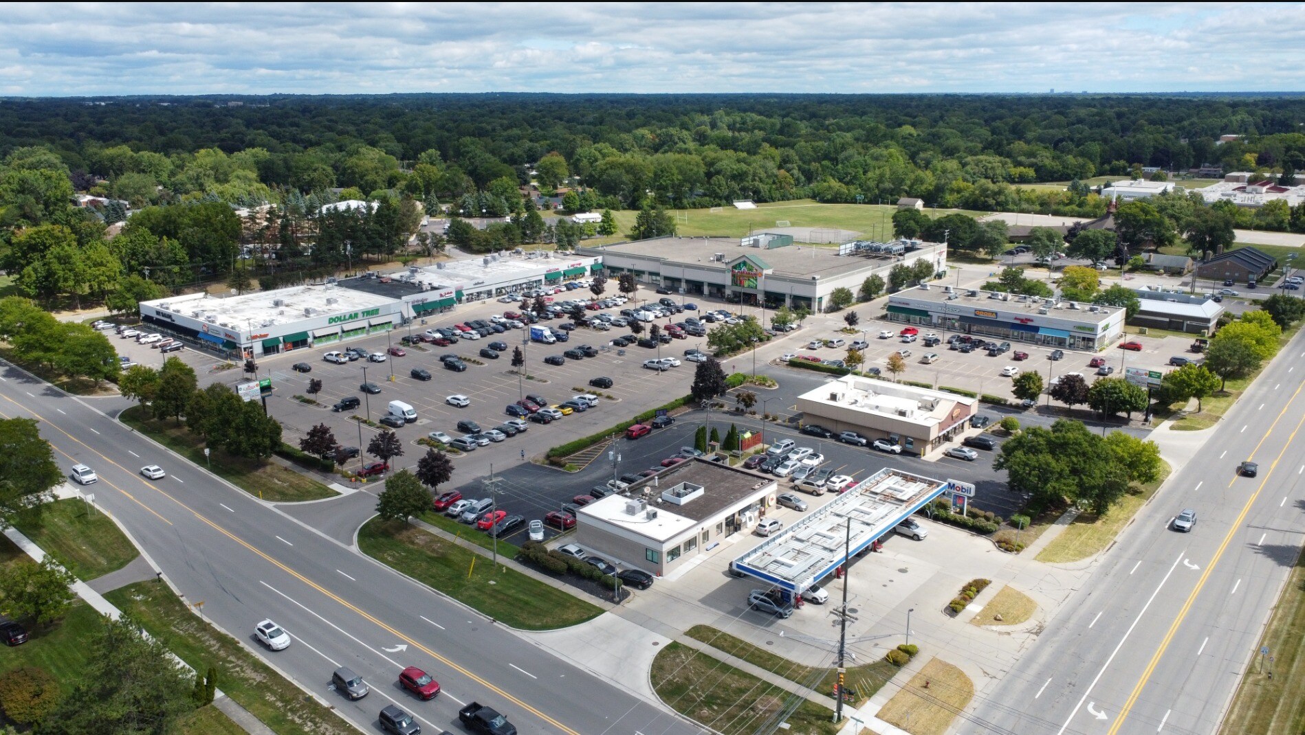 33330 W 12 Mile Rd, Farmington Hills, MI à louer Photo de l’immeuble– Image 1 sur 4