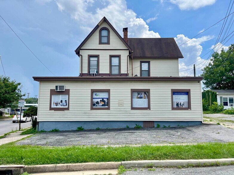 5706 Bellona Ave, Baltimore, MD à vendre - Photo de l’immeuble – Image 2 sur 29