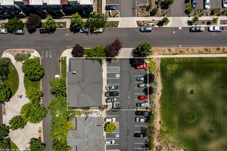 796 SW Bradbury Way, Bend, OR à louer - Photo de l’immeuble – Image 3 sur 36