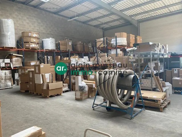 Local d’activités dans Cholet à louer - Photo intérieure – Image 2 sur 6